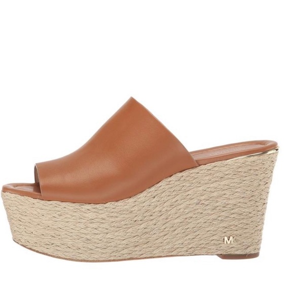 NWOB Michael Kors Cunningham Brown Wedges - Picture 3 of 9